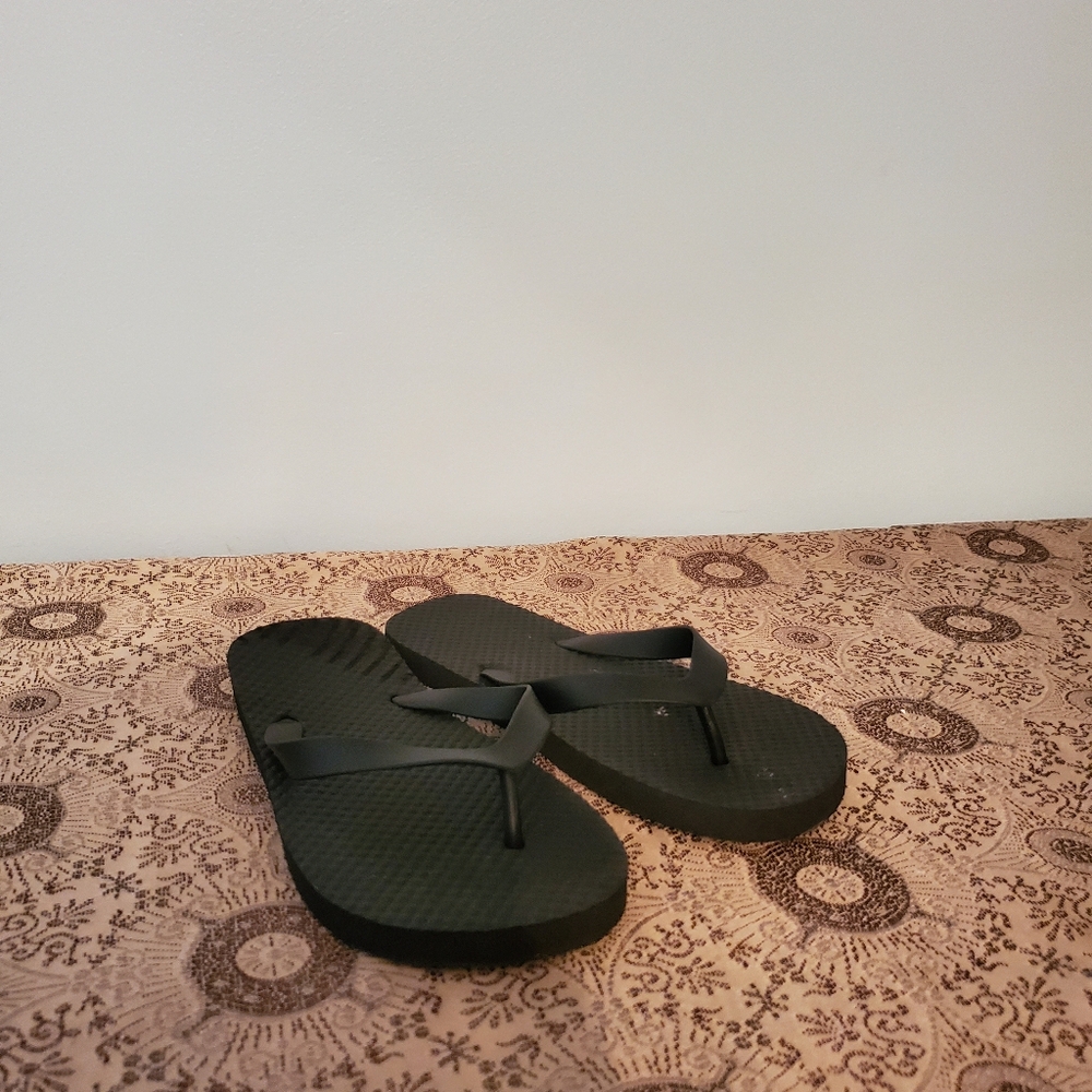 Black Flip Flops